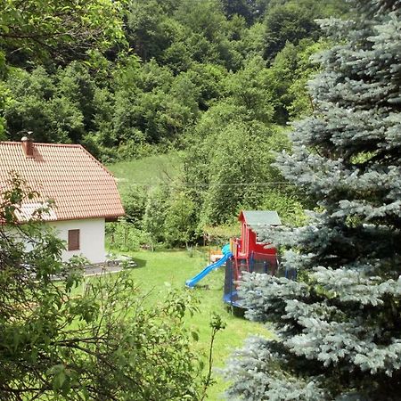 Cottage Forest Stream Visoko Dış mekan fotoğraf